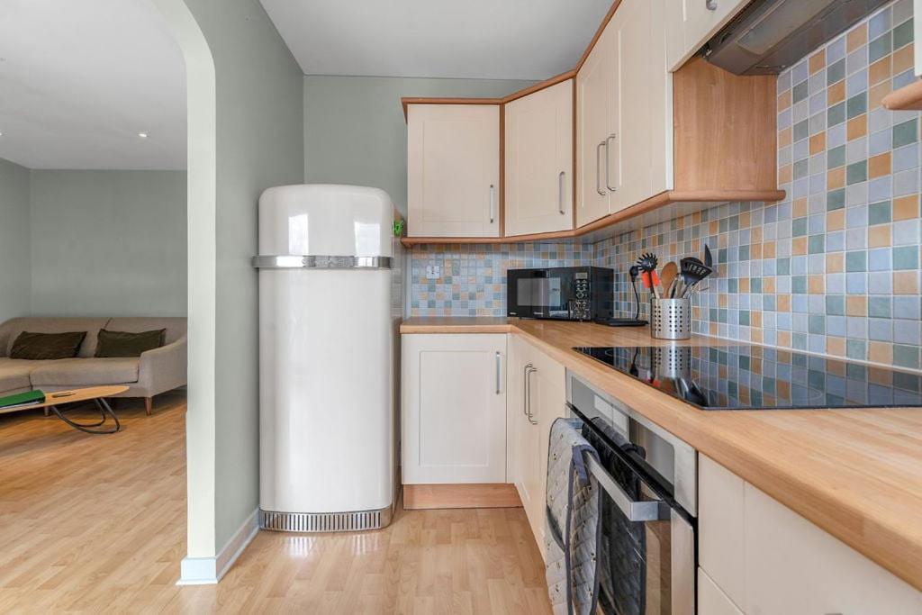 Апартаменты Guestready - Peaceful Retreat In Leith Эдинбург Экстерьер фото